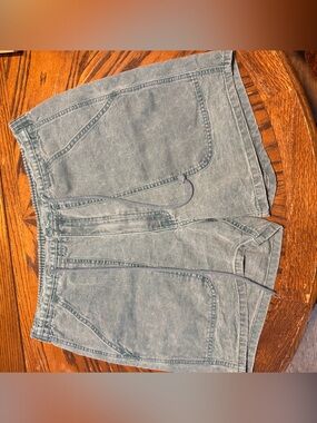 Weekenders Men's Flat Front Shorts in Washed Gray